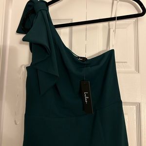 NWT, green one shoulder maxi dress